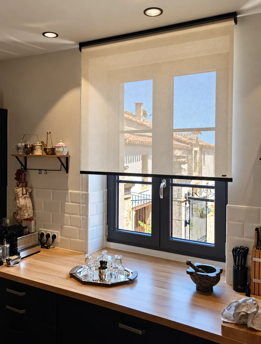 Store rouleau Luxaflex posé par Côté Déco